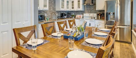 House (4 Bedrooms) | Interior