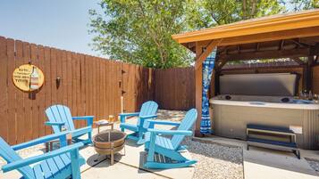 House (4 Bedrooms) | Front of property