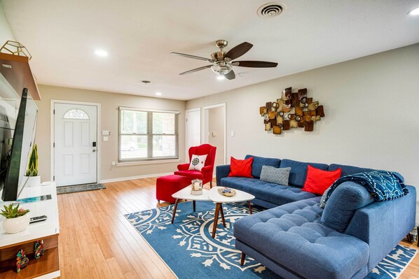 House (3 Bedrooms) | Interior