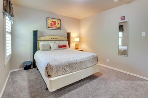 House (5 Bedrooms) | Interior - Spacious Texas Abode w/ Deck & Fenced-in Yard! (San Antonio)