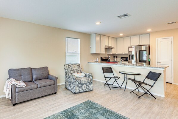House (3 Bedrooms) | Front of property