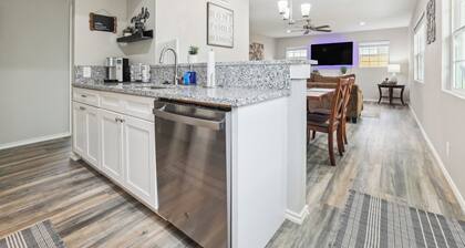 Spacious San Antonio Retreat w/ Private Patio!