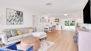 Nhà (3 Bedrooms) | Nội thất