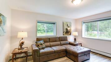 Cottage (3 Bedrooms) | Interior