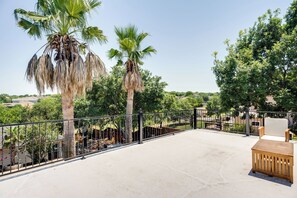 Interior - Luxe San Antonio Vacation Rental w/ Private Pool! (San Antonio)