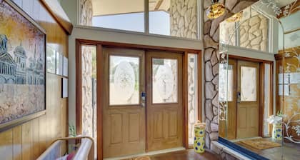 Cocoa Beach House on Banana River: Walk to Ocean!