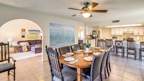 House (3 Bedrooms) | Interior - Centrally Located Glendale Home w/ Yard & Grill (Glendale)