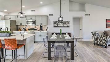Casa (3 Bedrooms) | Interior