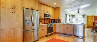 Tempe Vacation Rental: 2 Mi to Arizona State U!