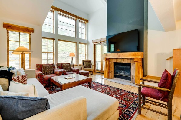 Living area - Park City Alpine Retreat w/ Community Pool! (Park City)