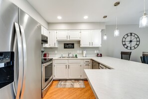 Apartment (2 Bedrooms) | Interior - Patio & Pool Access: Modern Oasis 5 Mi to Asu! (Scottsdale)