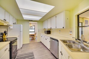 獨棟房屋 (3 Bedrooms) | 私人廚房 | 微波爐、烤箱、爐台、洗碗機