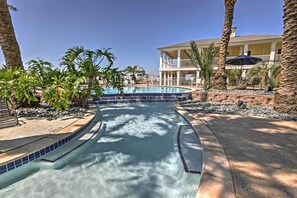 House (3 Bedrooms) | Interior - 'seas The Day:' Home w/ Pool Access in Galveston (Galveston)