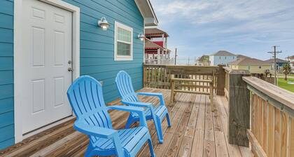 Walk to Gulf: Ocean-view Home in Crystal Beach!