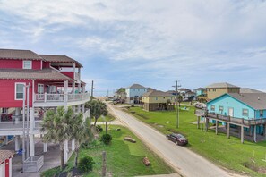 House (3 Bedrooms) | Interior - Walk to Gulf: Ocean-view Home in Crystal Beach! (Port Bolivar)