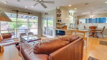 Casa (3 Bedrooms) | Interior