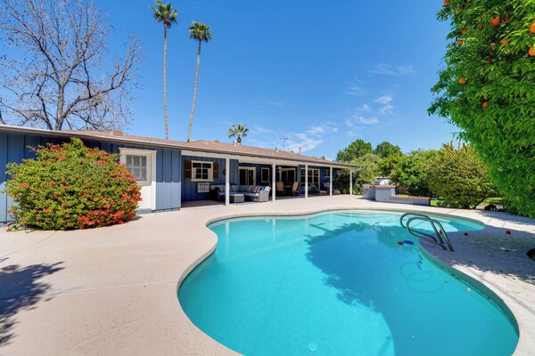 Pool & Outdoor Kitchen: Home 10 Mi To Dtwn Phoenix - Phoenix, AZ