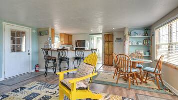 Cottage (2 Bedrooms) | Bahagian dalam