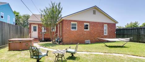 House (4 Bedrooms) | Front of property