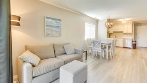 Unclassified image, 2 of 42, button - Hilton Head Island, Beach Resort Condo w/ Pools! (Hilton Head Island)