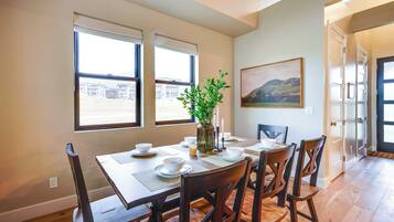 Apartment (4 Bedrooms) | Bahagian dalam