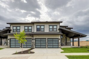 Apartment (4 Bedrooms) | Bahagian dalam