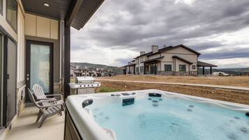 Apartment (4 Bedrooms) | Bahagian dalam