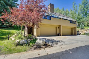 Apartment (3 Bedrooms) | Interior - Deer Valley Retreat w/ Hot Tub & Movie Room (Park City)