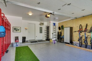 Interior - Deer Valley Retreat w/ Hot Tub & Movie Room (Park City)