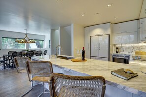 Apartment (3 Bedrooms) | Interior - Deer Valley Retreat w/ Hot Tub & Movie Room (Park City)