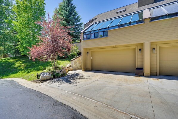 Interior - Deer Valley Retreat w/ Hot Tub & Movie Room (Park City)