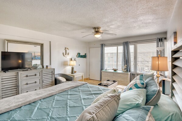 Apartment (0 Bedroom) | Interior