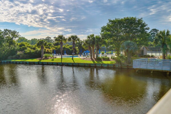 Interior - Palmetto Dunes Golf Getaway: Pool + Beach Access! (Hilton Head Island)