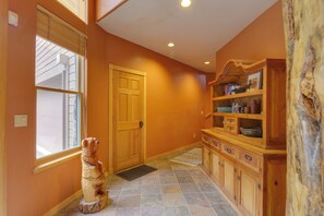 Rumah (4 Bedrooms) | Interior