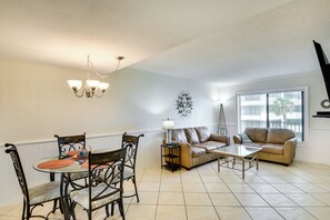 Interior - Daytona Beach Vacation Rental w/ Ocean Views! (Daytona Beach)