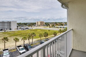 Apartment (0 Bedroom) | Interior - Ocean Jewels Resort Studio w/ Community Perks! (Daytona Beach)