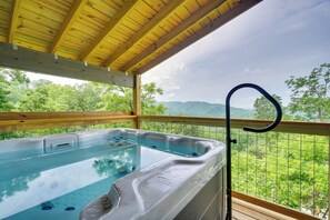House (3 Bedrooms) | Interior - Gorgeous Gatlinburg Cabin: Large Deck & Hot Tub! (Gatlinburg)