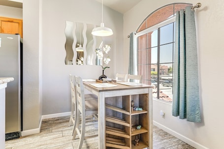 ์ํํธ (1 Bedroom) | ๋ด๋ถ