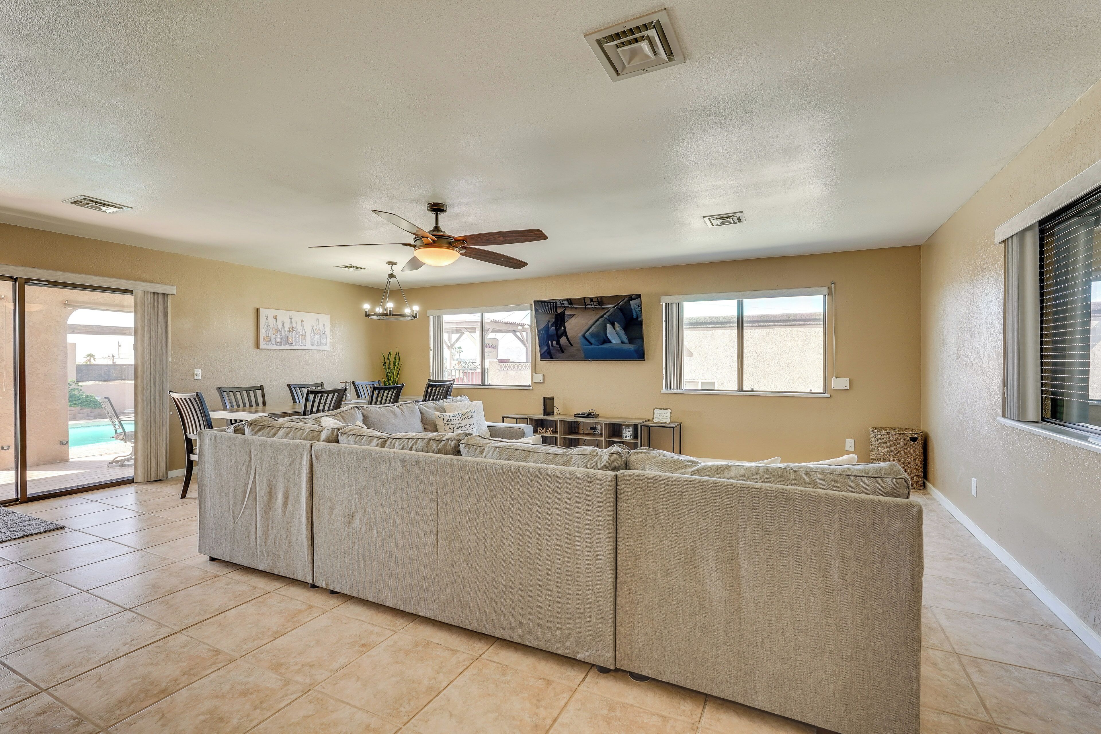 House (3 Bedrooms) | Interior