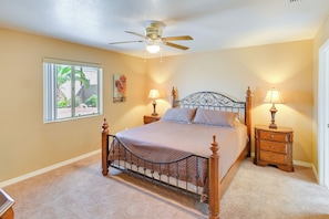 House (3 Bedrooms) | Interior - ~ 5 Mi to Beach & Golf: Lake Havasu City Home (Lake Havasu City)