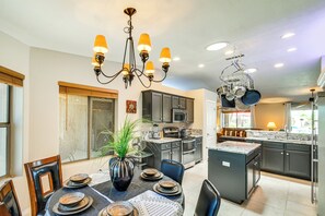 Interior - Outdoor Oasis: Home w/ Hot Tub in Lake Havasu City (Lake Havasu City)