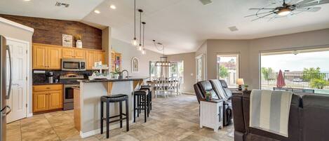 House (3 Bedrooms) | Interior