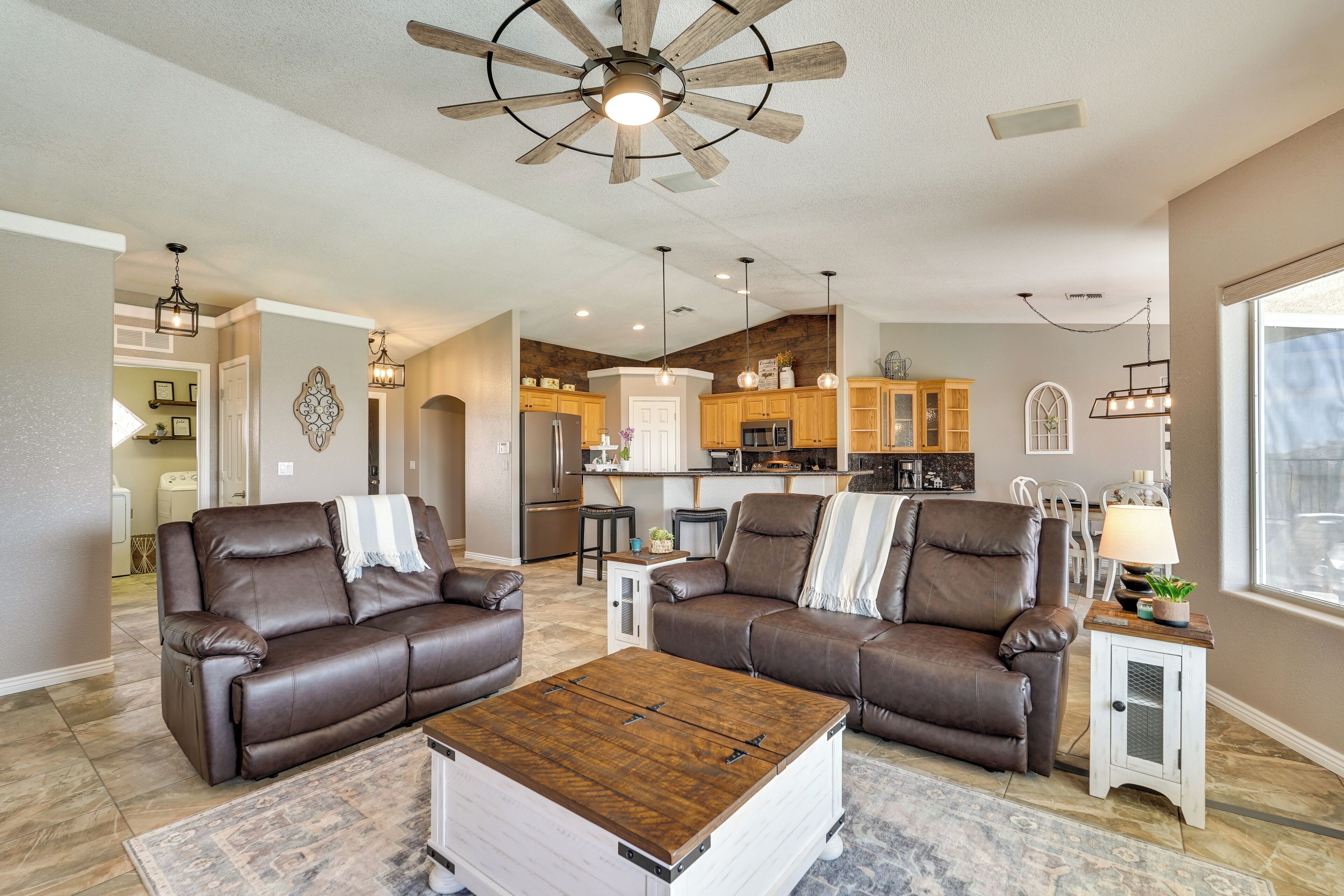House (3 Bedrooms) | Interior