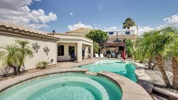 House (3 Bedrooms) | Front of property
