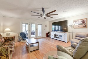 Appartement (2 Bedrooms) | Coin séjour