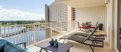 Apartment (3 Bedrooms) | Front of property