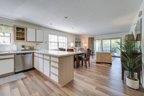 Apartment (2 Bedrooms) | Interior - Branson Condo Near 76 Strip & Silver Dollar City (Branson)