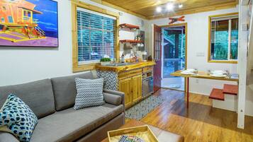 House (1 Bedroom) | Interior