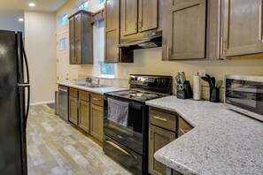 House (2 Bedrooms) | Interior - Hoodsport Vacation Rental w/ Private Lake Access! (Hoodsport)