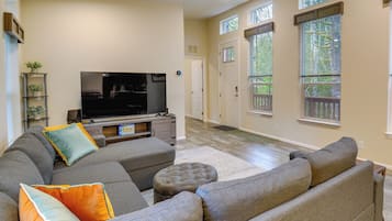 House (2 Bedrooms) | Front of property